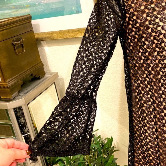 Little Black lace lined dress - Picture 8 of 17